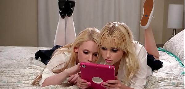 2 curious schoolgirls have lesbian sex